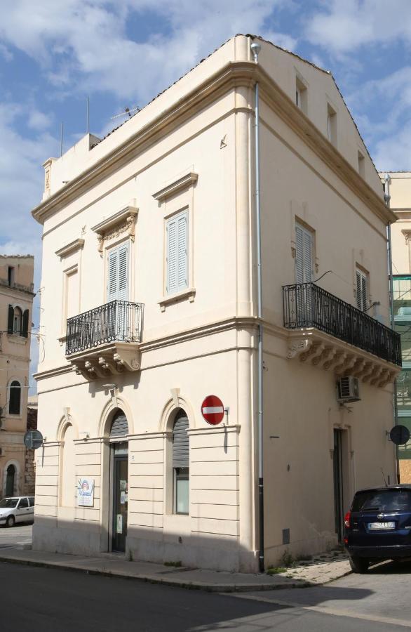 דירות שיקלי Palazzo Leonardo מראה חיצוני תמונה